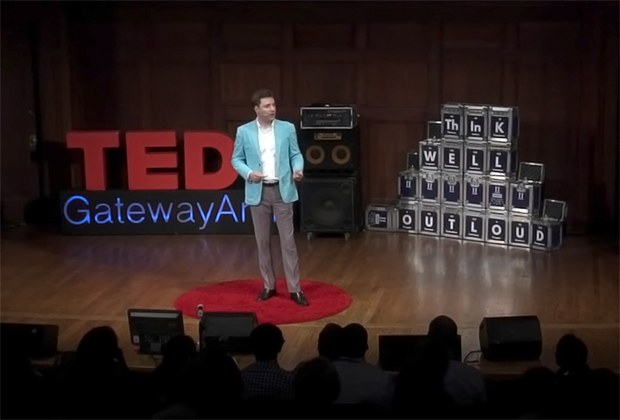 Даг Линдсей выступает на конференции TED Talks