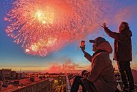Салют в День Победы в 2025 году: где смотреть в Москве и Санкт-Петербурге